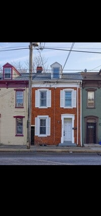 Building Photo - 372 E Philadelphia St