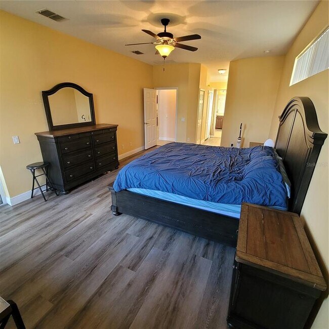 Building Photo - 10850 Breaking Rocks Dr