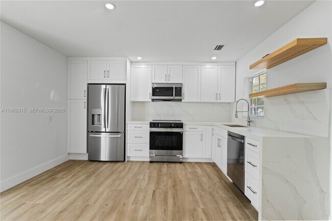 Building Photo - 6200 Fletcher St