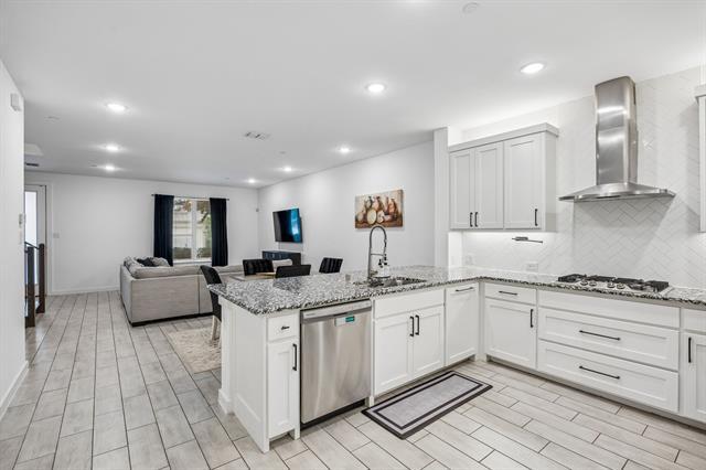 Building Photo - 1425 Alberti Ave