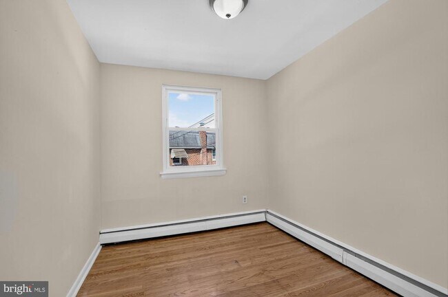 Building Photo - 5990 Henry Ave