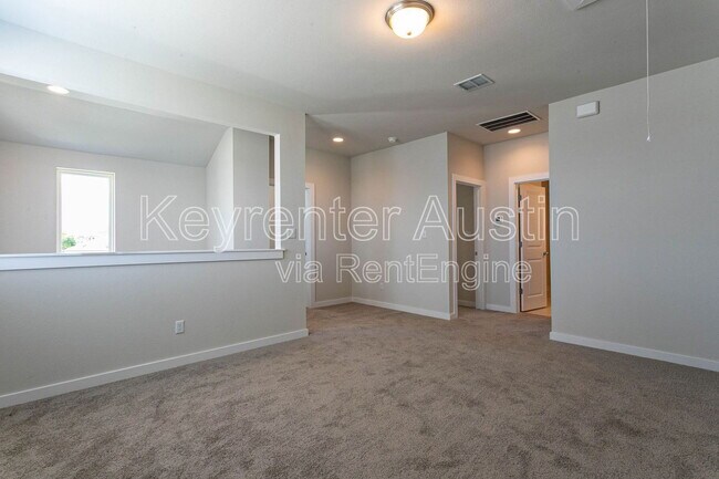 Building Photo - 2308 Mazmorra St