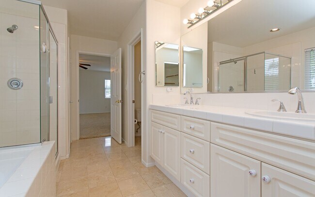 Building Photo - 2159 Island Shore Way