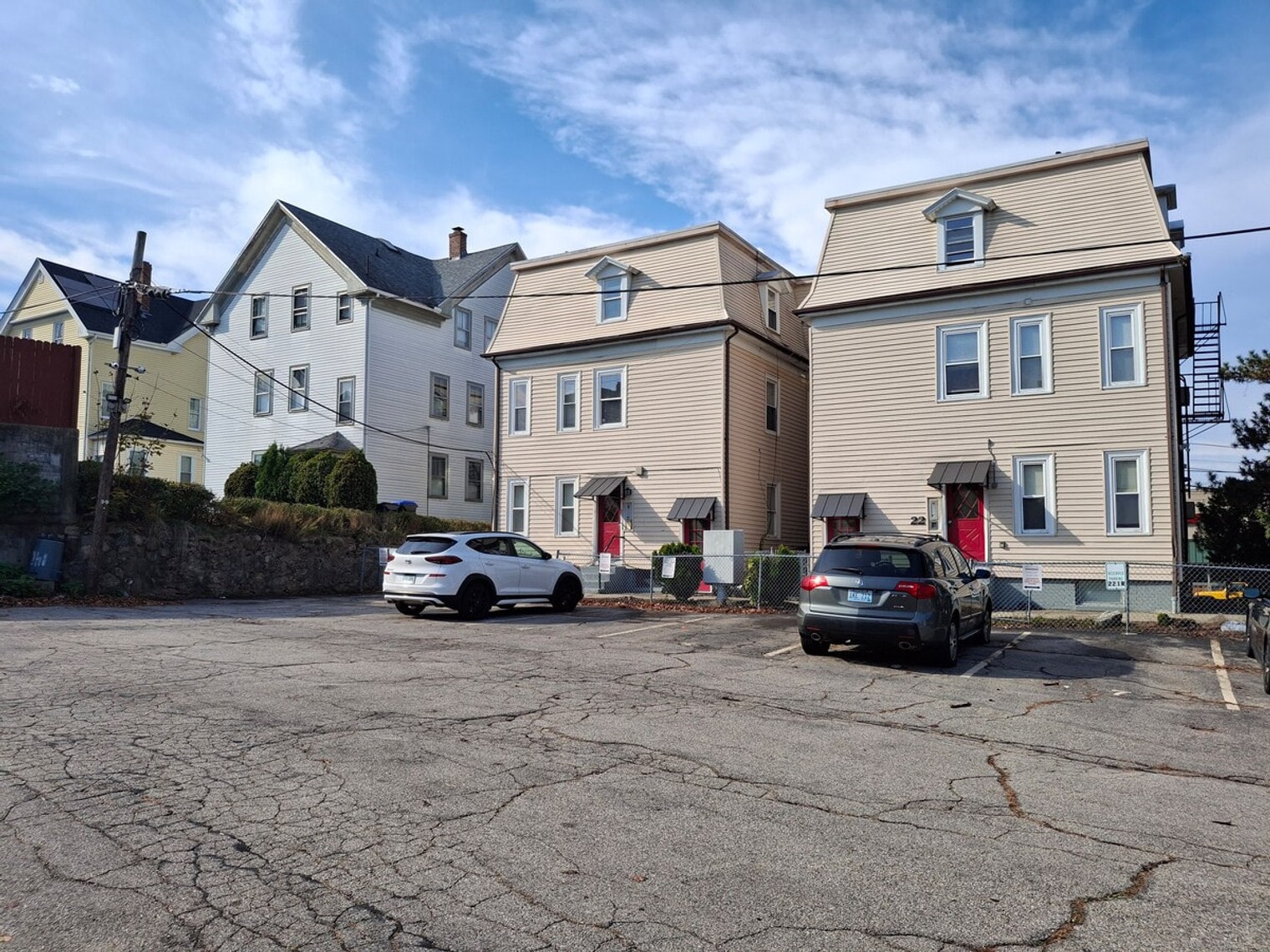 Building Photo - 37 Bancroft St