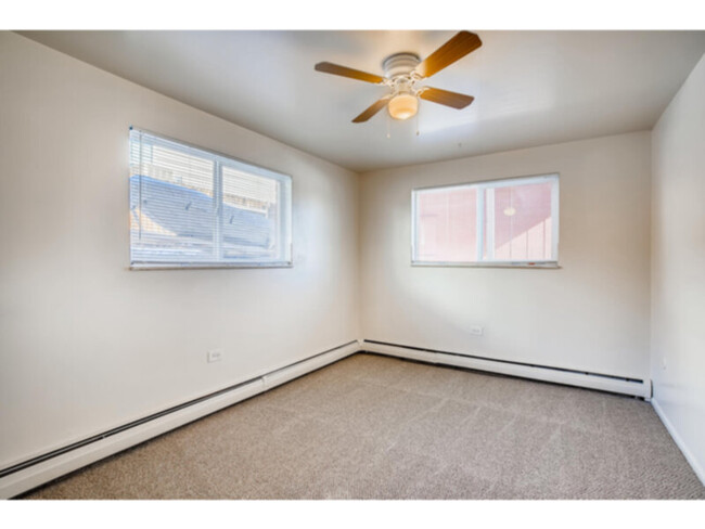 Building Photo - 290 S Hoyt St