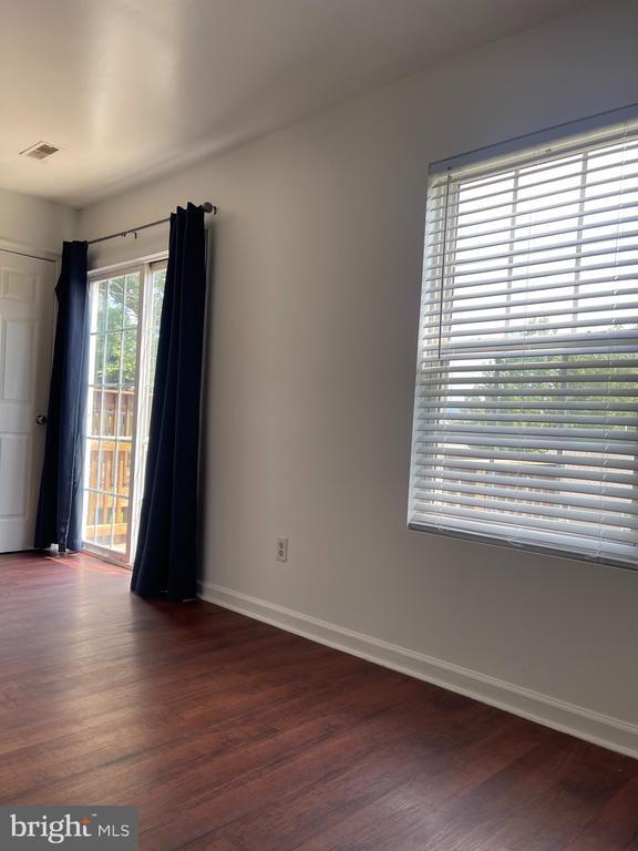 Building Photo - 113 Hartford Ct