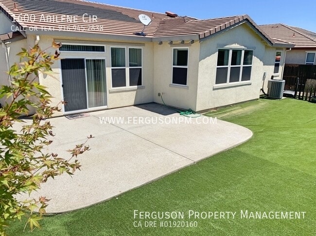 Building Photo - 1600 Abilene Cir