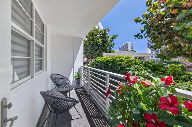 Building Photo - 2851 S Ocean Blvd