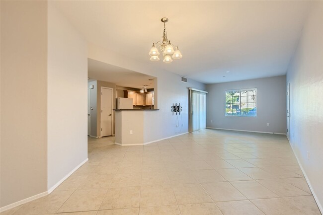 Building Photo - GATED 1ST FLOOR 2 BED, 2 BATH TOWNHOME IN ...