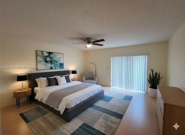 Building Photo - 17170 SW 94th Ave