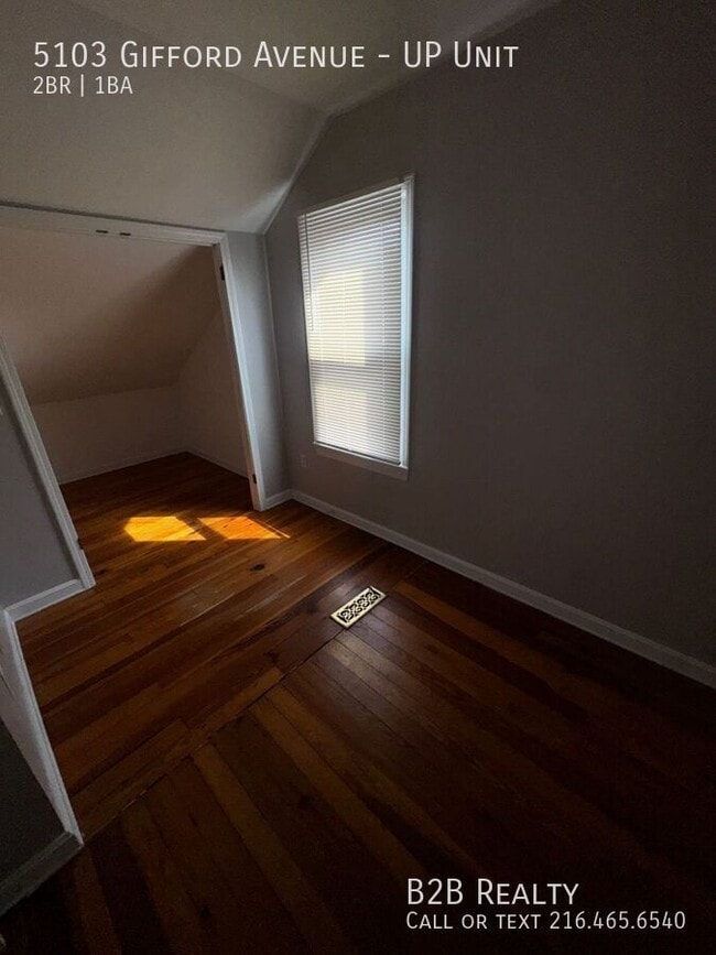 Building Photo - 5103 Gifford Ave