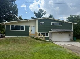 Building Photo - 3514 Joan St