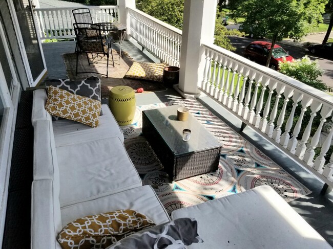 Building Photo - 4030 Pillsbury Ave