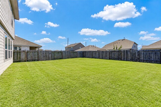 Building Photo - 5511 Downie Draw Ranch Trail