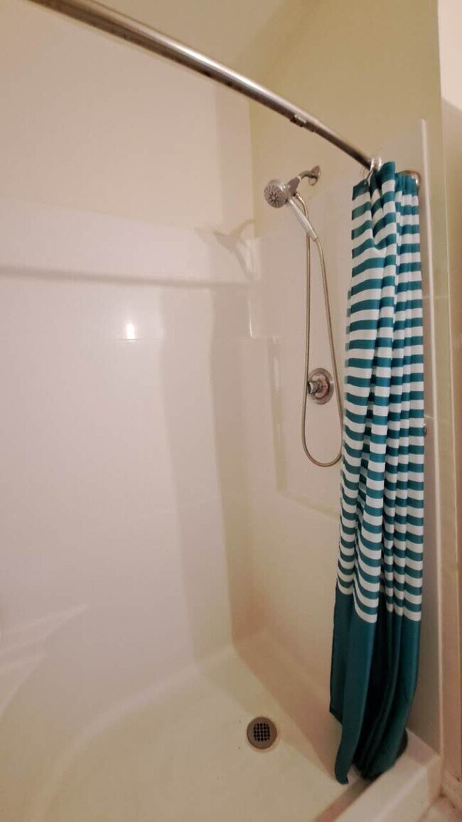 Building Photo - 13200 W Newberry Rd