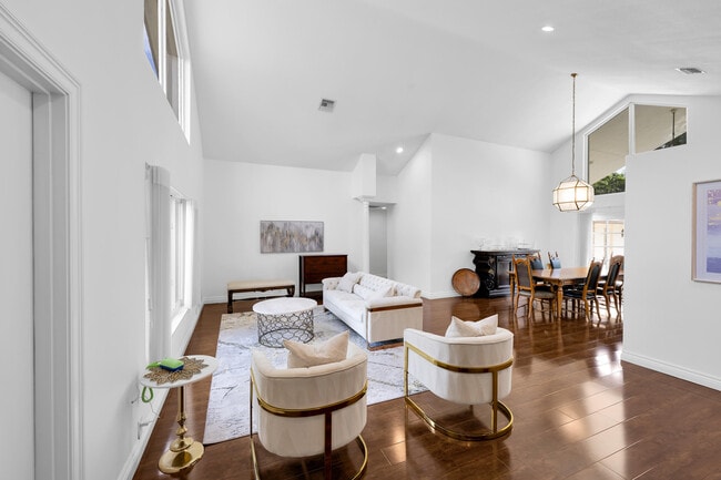 Building Photo - 4320 St Charles Way