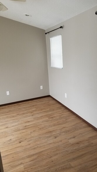 master bedroom - 705 E 10th St