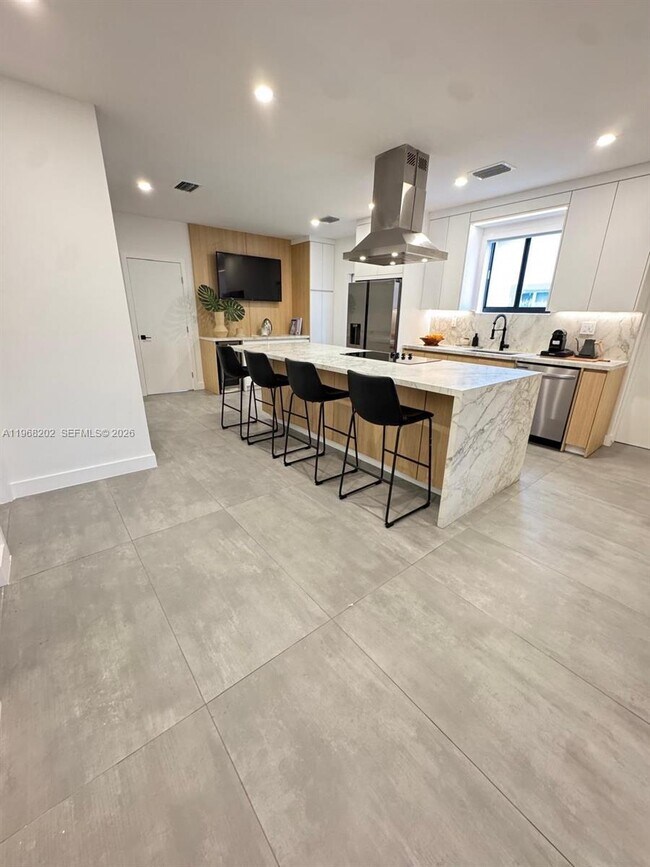 Building Photo - 1854 SW 17th St