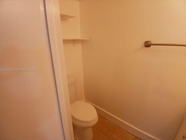 Building Photo - 15820 SW 91st Ct