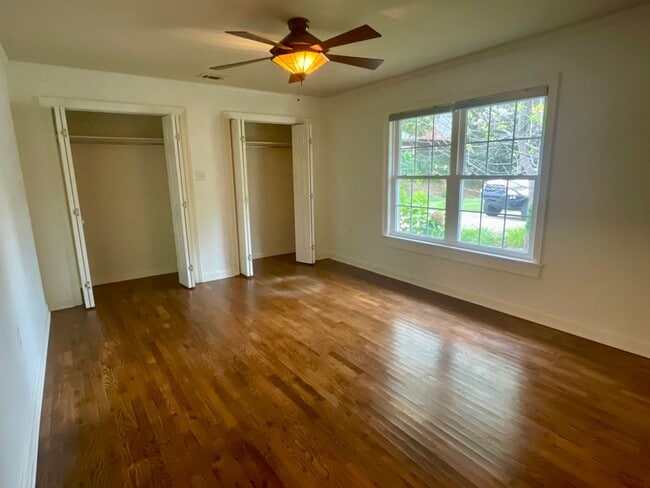 Building Photo - Turnkey Renovated Home!