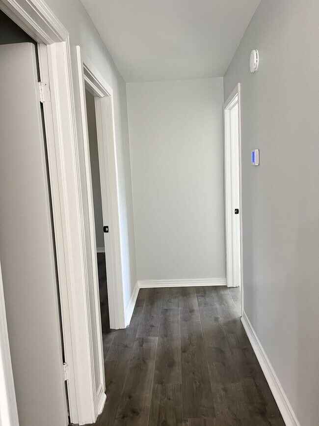 Building Photo - Northwood Duplex