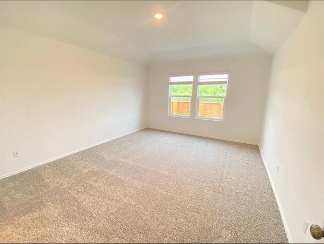 Building Photo - 490 Jack Ryan