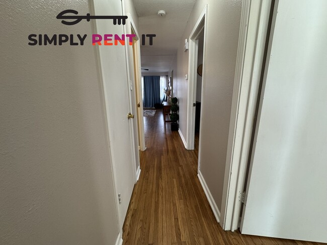 Building Photo - Updated Furnished 3+ Bedroom, 1.5 Bath Ava...