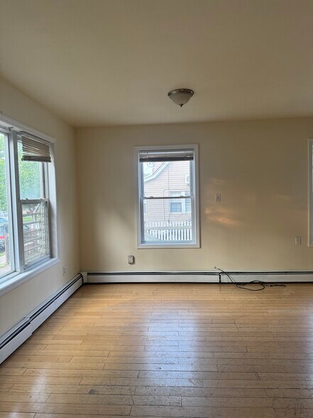 Building Photo - 16908 110th Ave