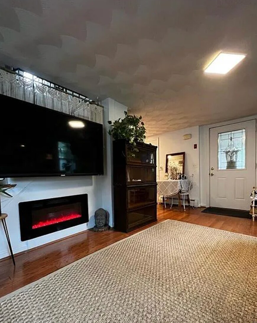 Building Photo - 88 Oxford Ave