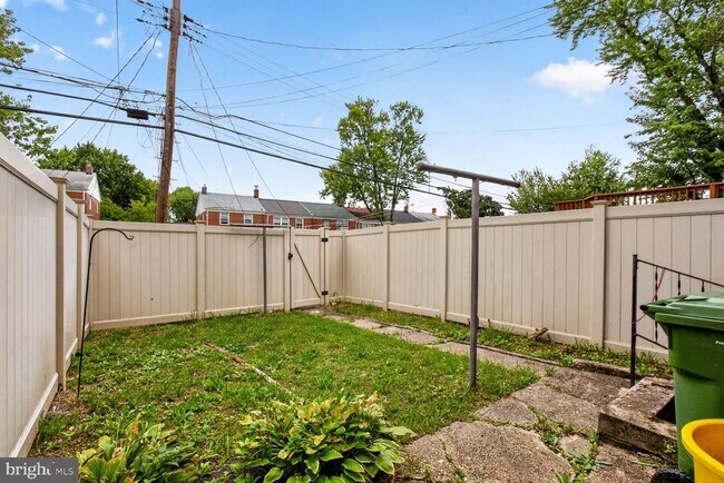 Building Photo - 1260 Cedarcroft Rd