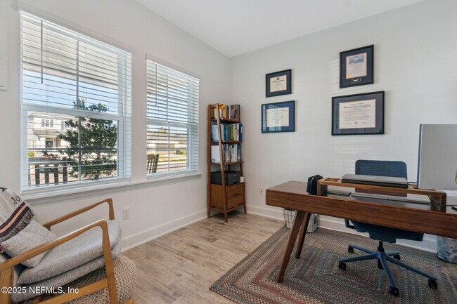 Building Photo - 100 Alston Dr