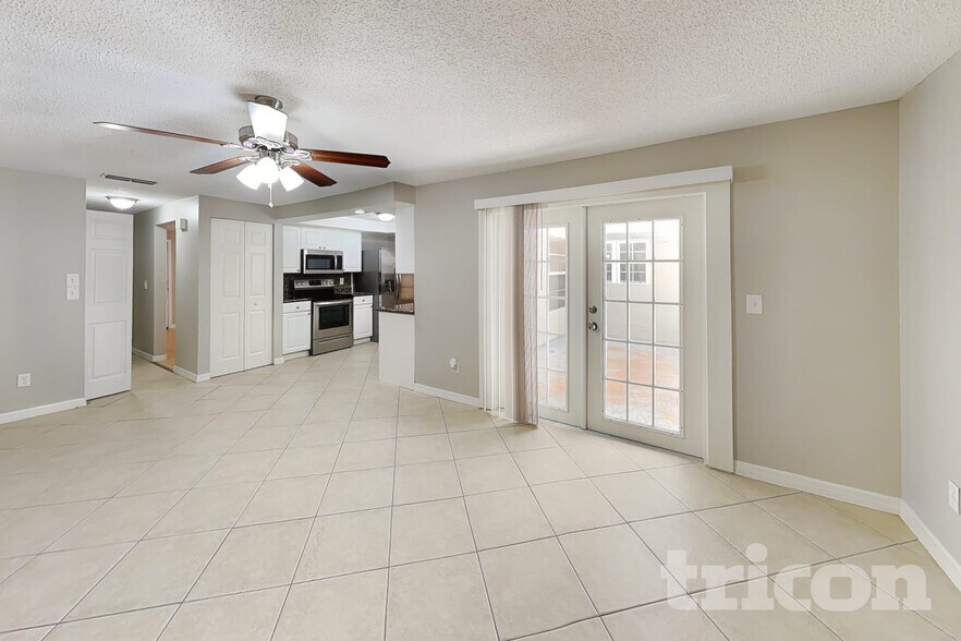 Building Photo - 506 Emberwood Dr