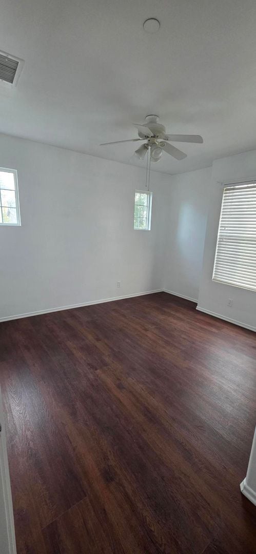 Building Photo - ***OPEN HOUSE 2/15/2026 11am-12pm ***Ready Now! 4bed 3bath