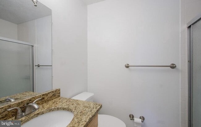 Building Photo - 7862 Heatherton Ln