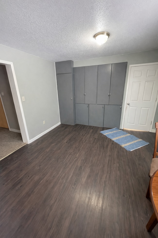 Building Photo - AVAILABLE JUNE 1ST 2026 - 4 bed, 2 bath home available! $250 Off First Months Rent!