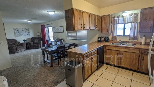 Building Photo - 4752 N Scout Way