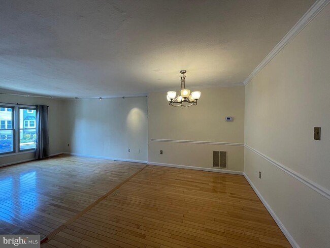 Building Photo - 857 Flagler Dr