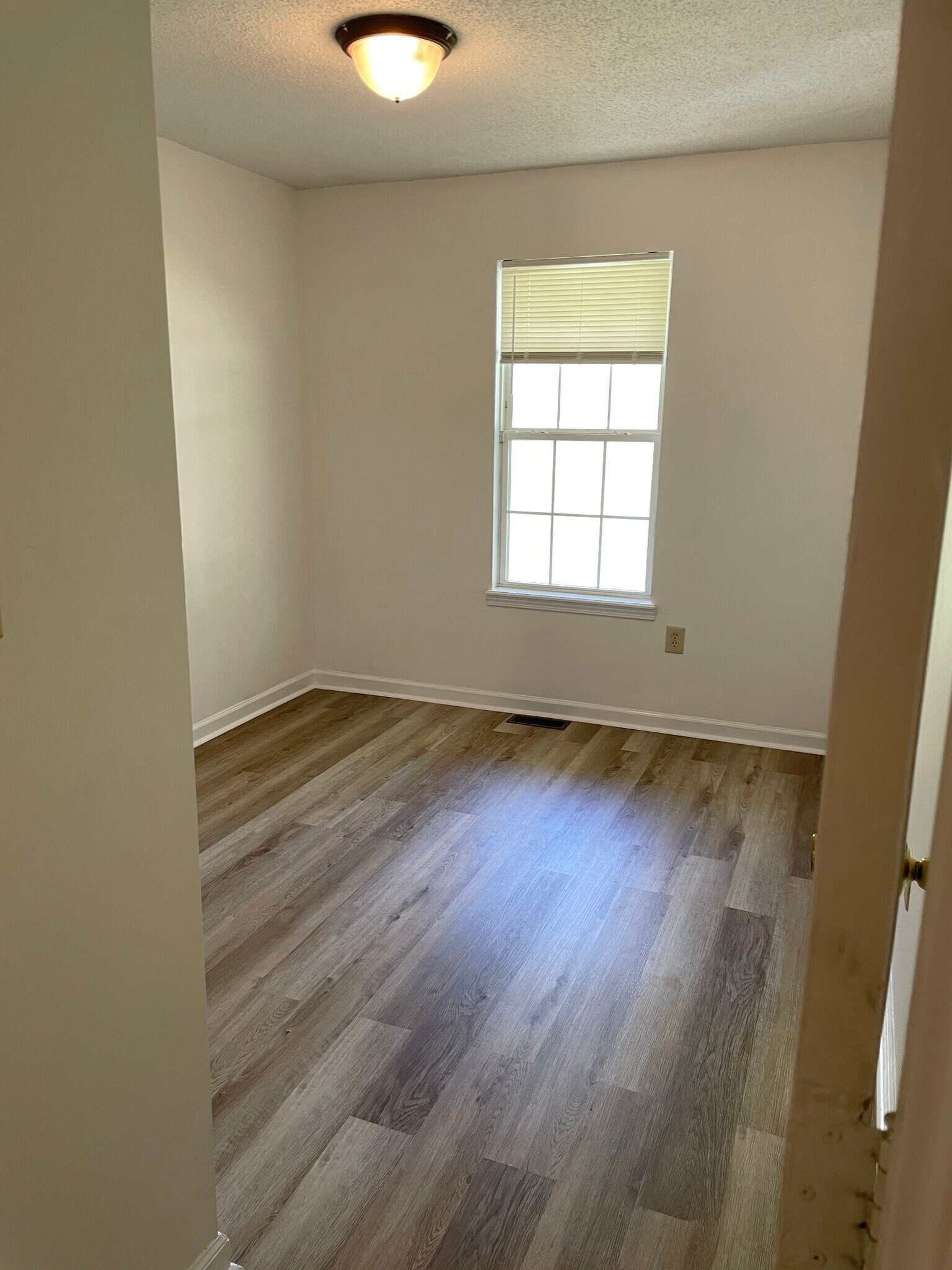 Building Photo - 1805 Colt Dr