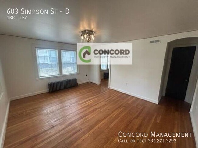 Building Photo - 603 Simpson St