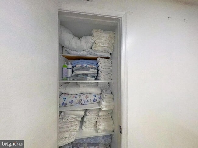 Building Photo - 2917 Hickory Leaf Way