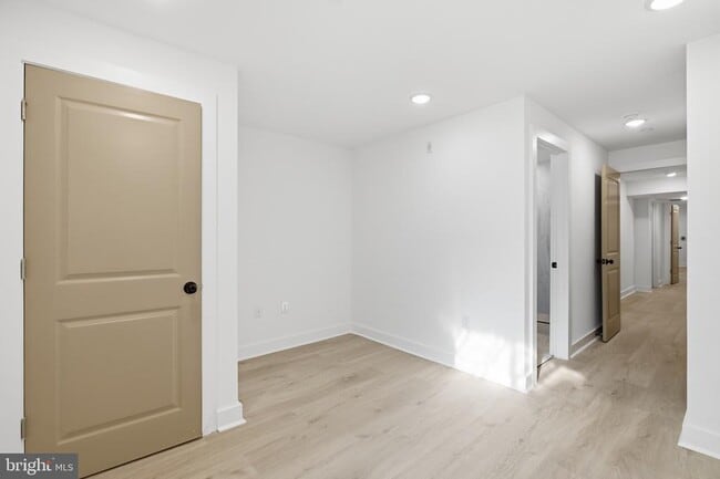 Building Photo - 2322 N 5th St