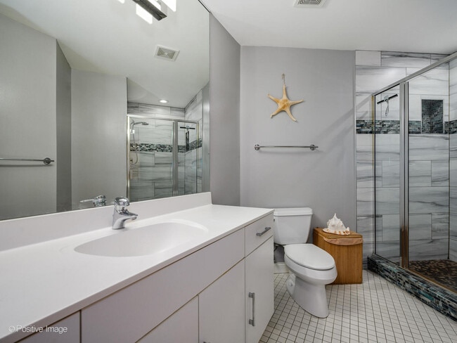 Building Photo - 2828 N Talman Ave