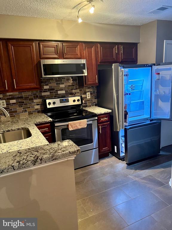 Building Photo - 14109 Lauren Ln