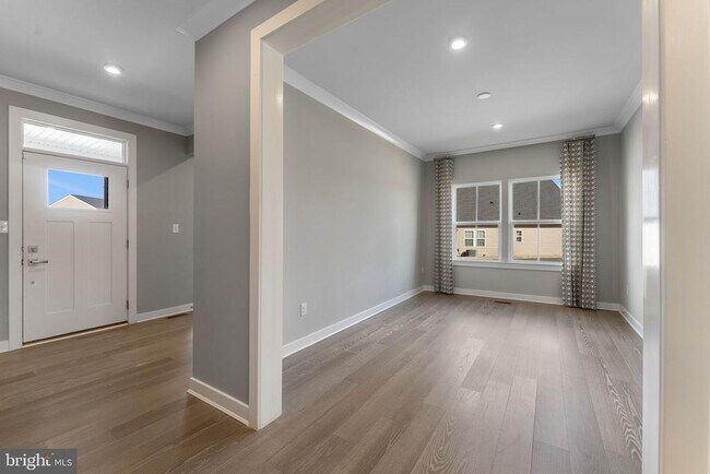 Building Photo - 143 Hood Farm Dr