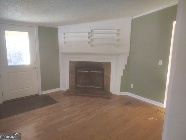 Building Photo - 826 Black Horse Run