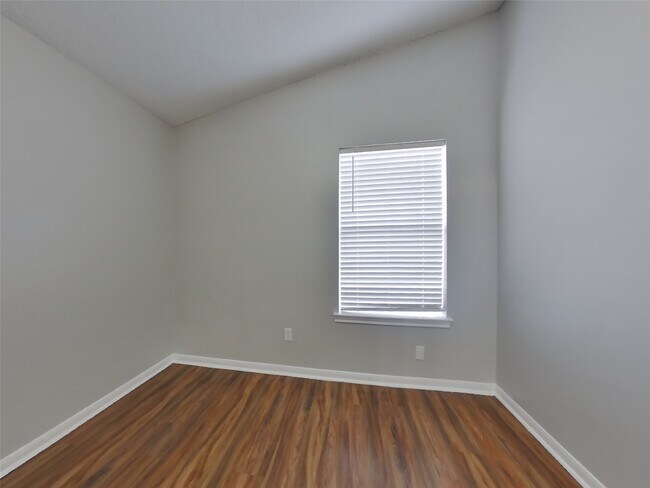 Building Photo - 3142 Boynton Dr