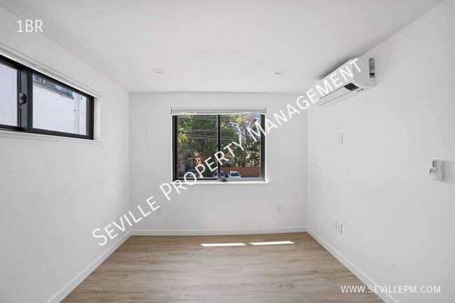 Building Photo - 776 61st St