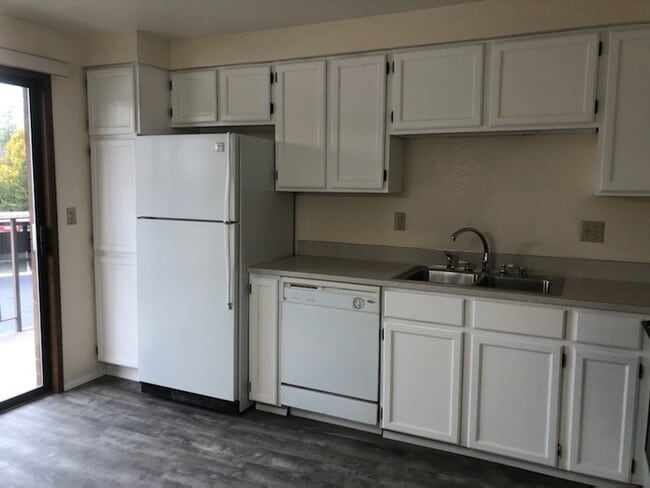 Primary Photo - 307 14th St