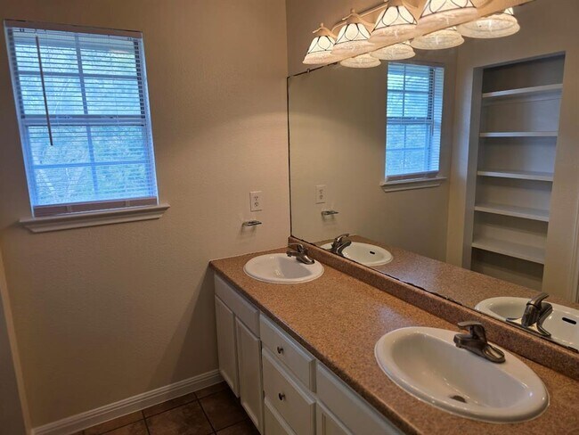 Building Photo - 3308 Elija St