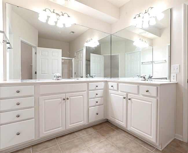 Building Photo - 14935 Santa Lucia Dr